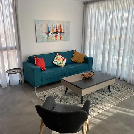 Gaia Seaview 1 لارنكا