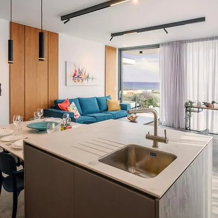 Gaia Seaview 1 Apartment *
