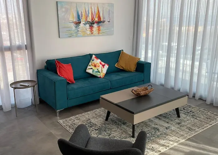 Gaia Seaview 1 Ларнака